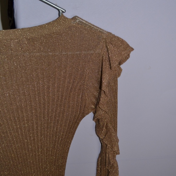 Joie XXS Gold top party festive mermaid sleeves - Picture 4 of 12